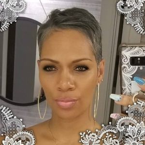 Meet your Posher, Rhea